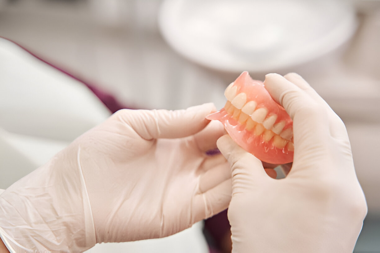 How Carolina Coast Family Dentistry Offers Personalized Denture Solutions from Top Notch Dentists in Shallotte, NC_FI